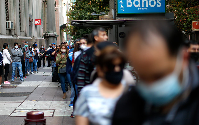 Deuda de los hogares chilenos anota máximo histórico y llega a casi un 75% de sus ingresos