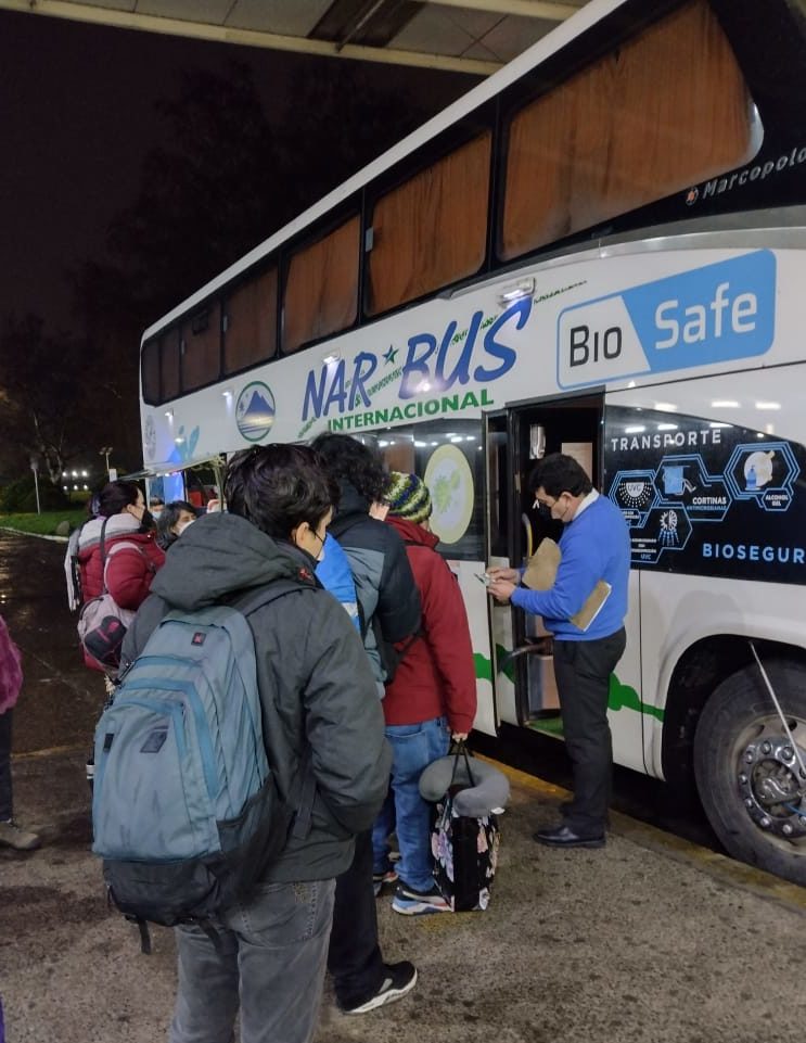 Pagaron por salón cama y llegó otro servicio:  Más de 20 personas afectadas por incumplimiento de empresa Narbus en Valdivia